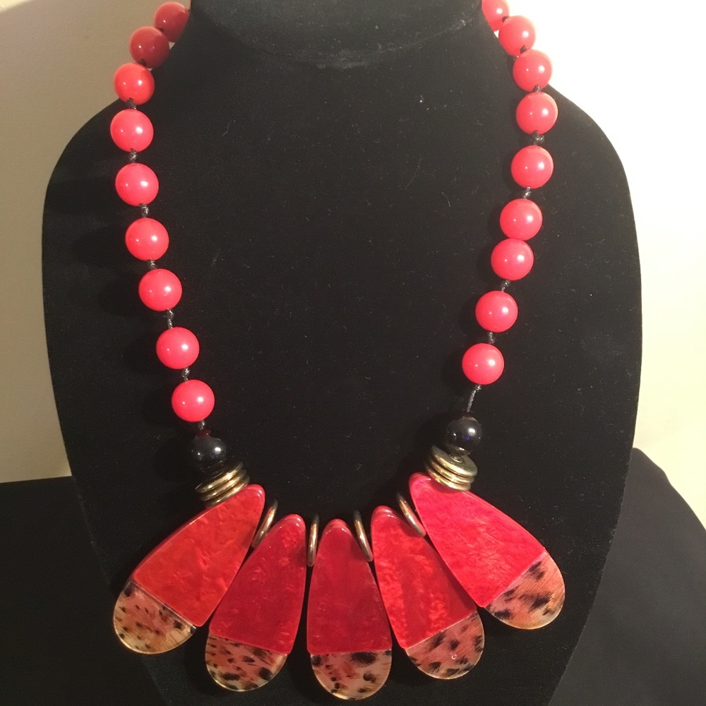 Red glass beaded and cheeta print necklace set